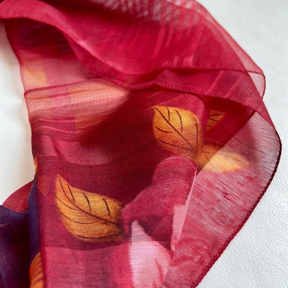 Floral Print Scarf - Picture 6 of 8